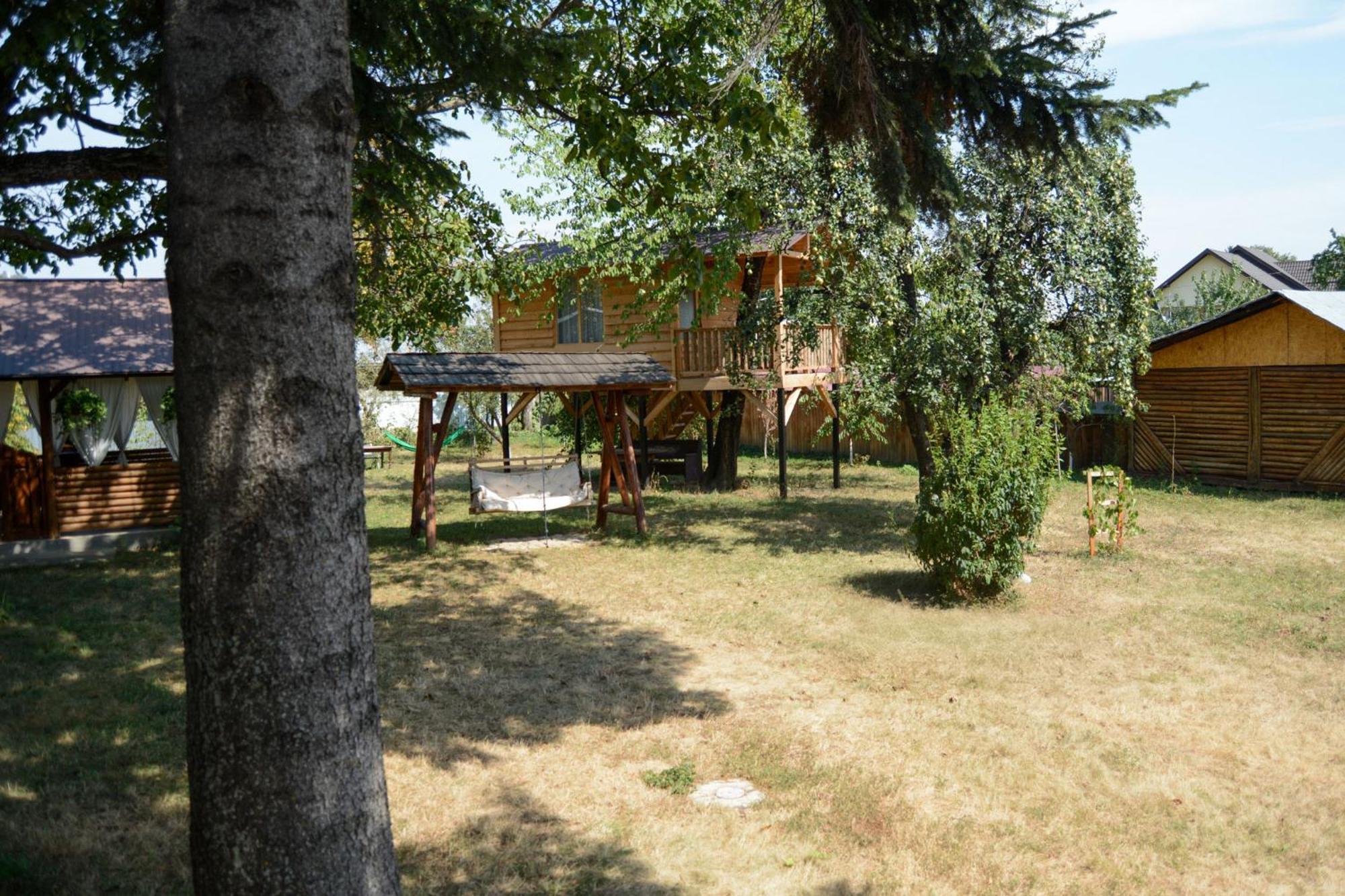 Villa Casa Humulesti, Fii Vecinul Lui Ion Creanga Târgu Neamţ Exterior foto
